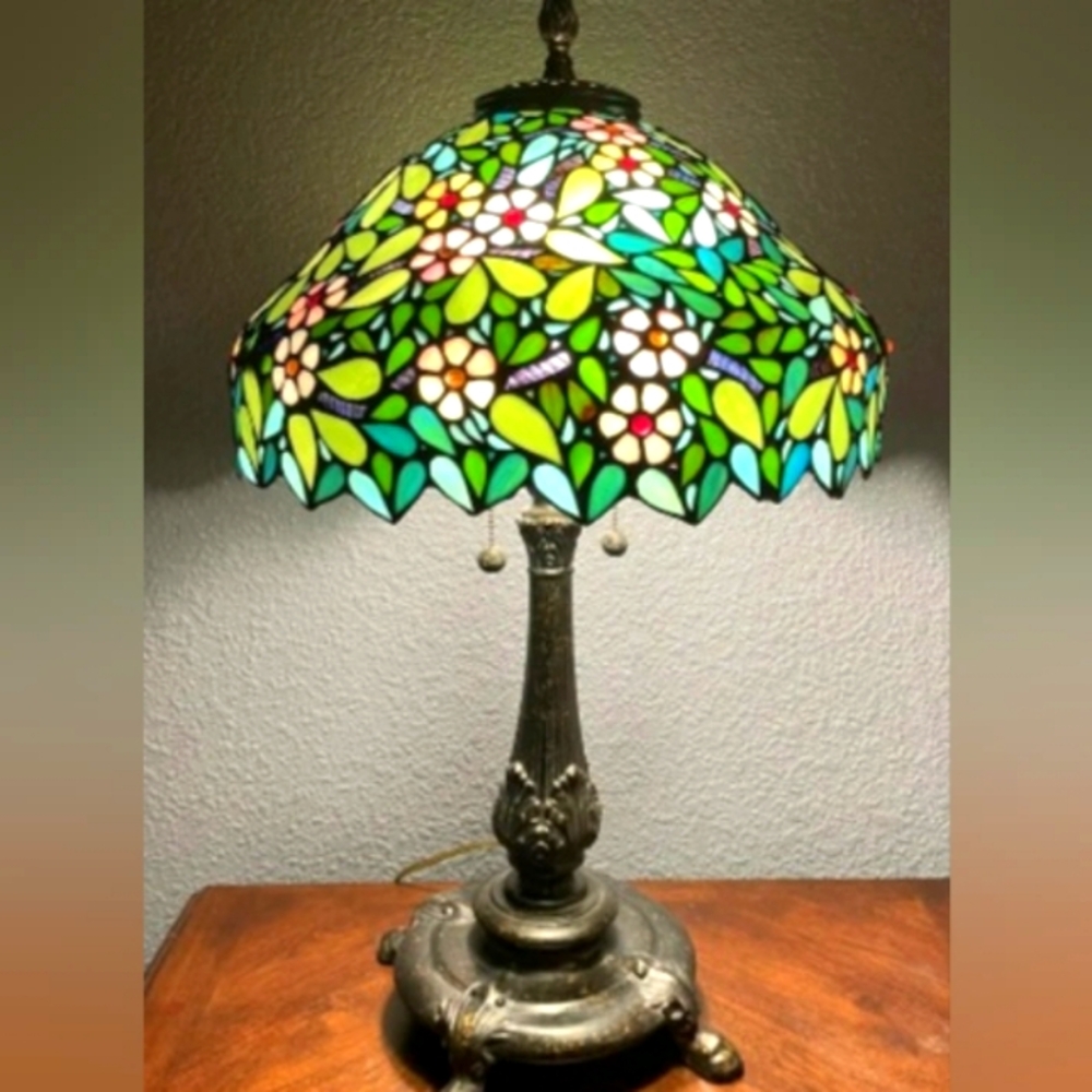 Certified Dale Tiffany Apple Blossom Lamp